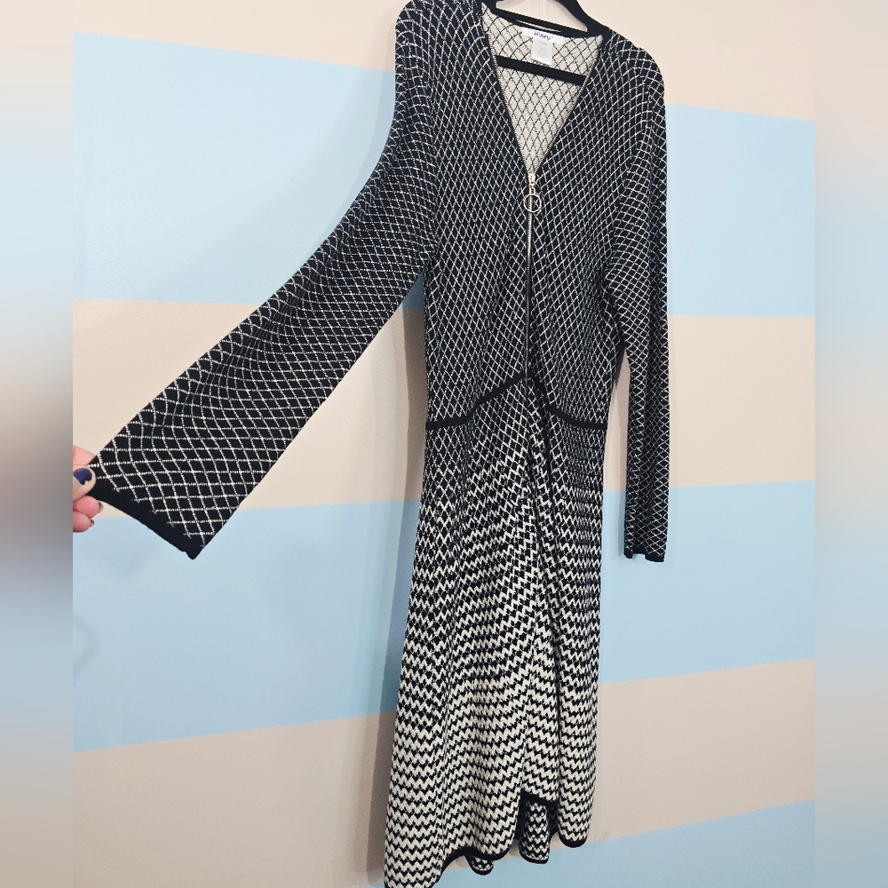 Masseys Black and White Patterned Dress - Picture 4 of 6